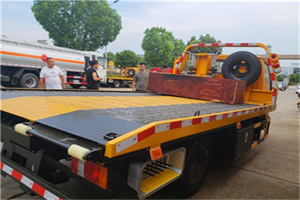 泸溪附近拖车电话号码服务